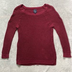 Burgundy American Eagle Jegging sweater